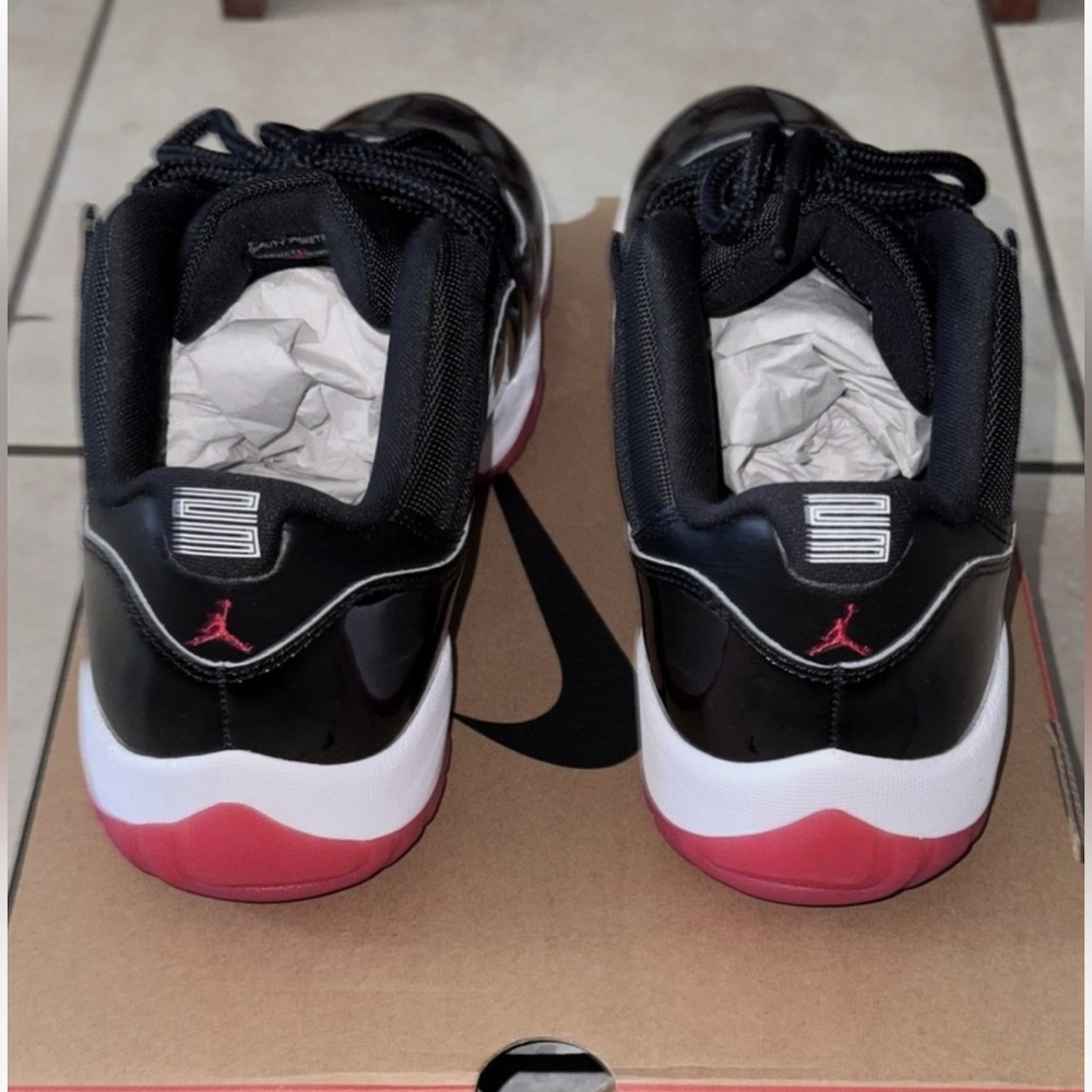 Jordan Air 11 Retro Low Black and Red